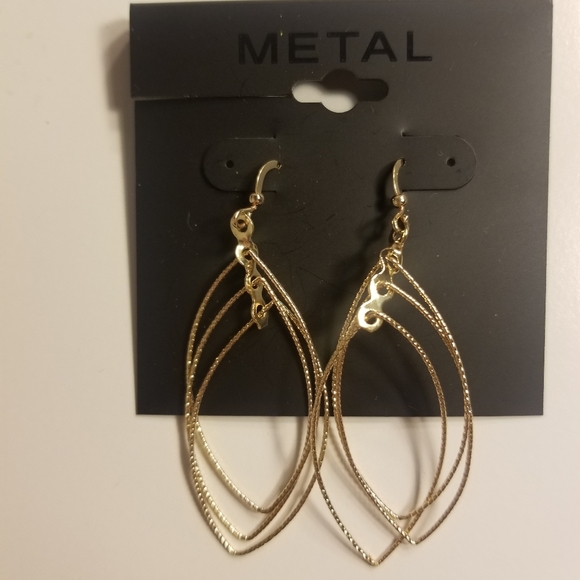 Metal Mulisha Jewelry - Oval Gold Earrings (Metal Mulisha)-new